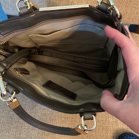 Coach - Picture 4 of 4